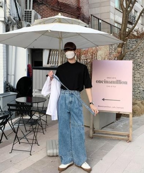 NOWLE(ノウル)の「【NOWLE】ハーフ ハイネック 半袖 Tシャツ(Tシャツ/カットソー・メンズ・ホワイト/ブラック・MEDIUM/LARGE/X-LARGE/XX-LARGE)」の8枚目の写真