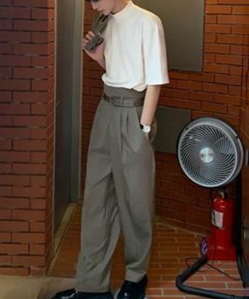 NOWLE(ノウル)の「【NOWLE】ハーフ ハイネック 半袖 Tシャツ(Tシャツ/カットソー・メンズ・ホワイト/ブラック・MEDIUM/LARGE/X-LARGE/XX-LARGE)」の5枚目の写真