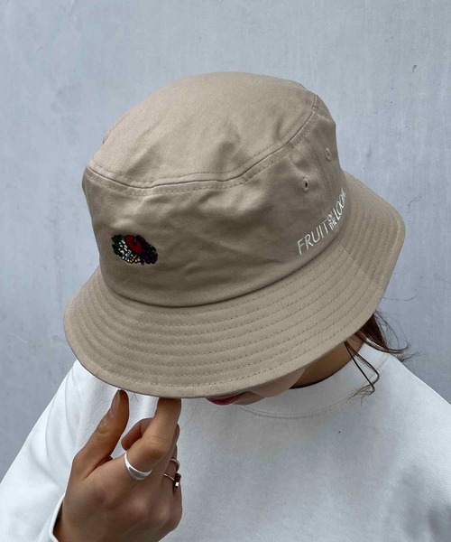 FRUIT OF THE LOOM（フルーツオブザルーム）の「FRUIT OF THE LOOM/ LOGO EMB BUCKET HAT ロゴ バケットハット 14713000（ハット・メンズ・パープル/ホワイト/ブラック/ベージュ/ピンク系その他/グリーン系その他/ブルー・FREE）」の4枚目の写真