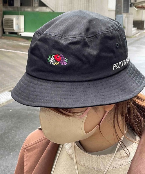 FRUIT OF THE LOOM（フルーツオブザルーム）の「FRUIT OF THE LOOM/ LOGO EMB BUCKET HAT ロゴ バケットハット 14713000（ハット・メンズ・パープル/ホワイト/ブラック/ベージュ/ピンク系その他/グリーン系その他/ブルー・FREE）」の11枚目の写真