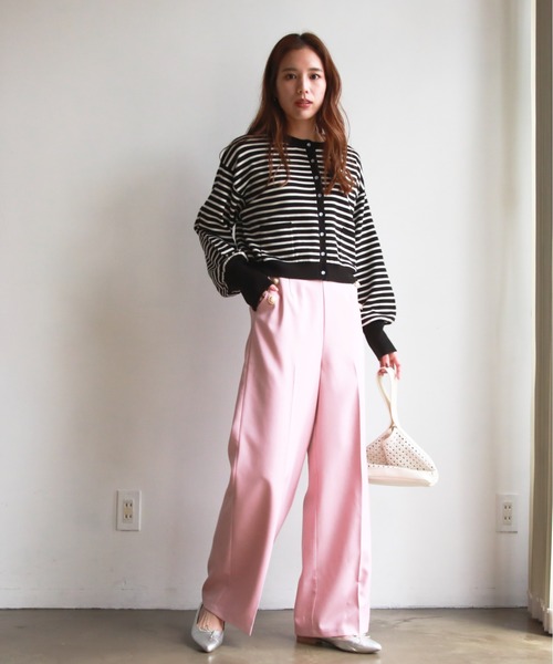 feepur(フェピュール)の「配色ボタンクルーニットカーディガン(カーディガン/ボレロ・レディース・オフホワイト/ピンク/ブラック/グリーン/ホワイト×ブラック/ブルー・MEDIUM)」の22枚目の写真