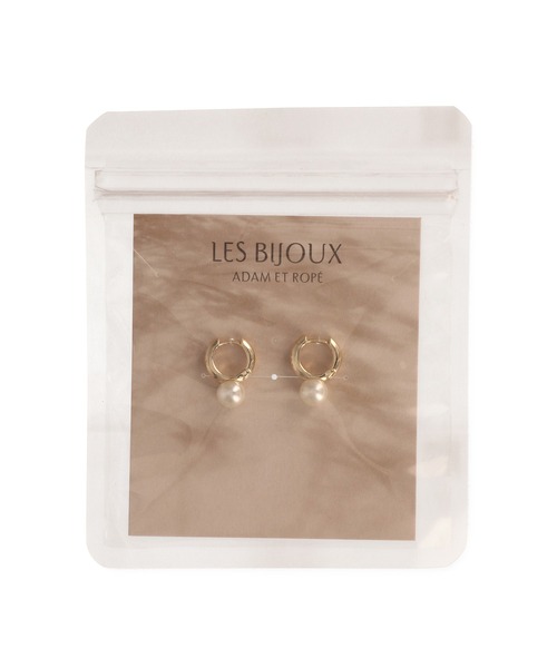 ADAM ET ROPE'(アダムエロペ)の「【LES BIJOUX】パールフープピアス(ピアス(両耳用)・レディース・ゴールド・FREE)」の2枚目の写真