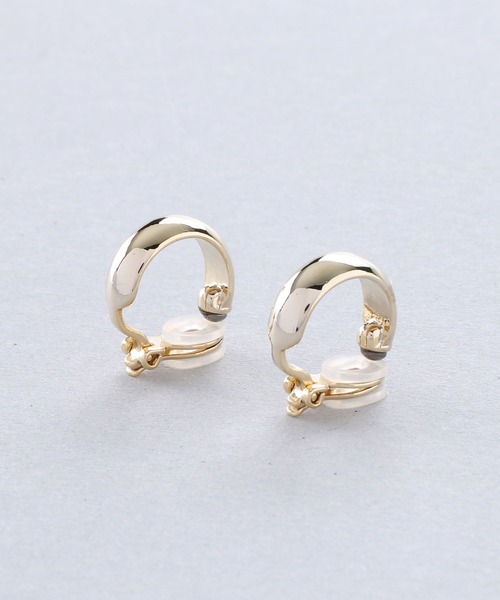 Manon's Selection(マノンズセレクション)の「シンプルフープイヤリング5mm(イヤリング・レディース・ゴールド/シルバー・ONE SIZE)」の9枚目の写真