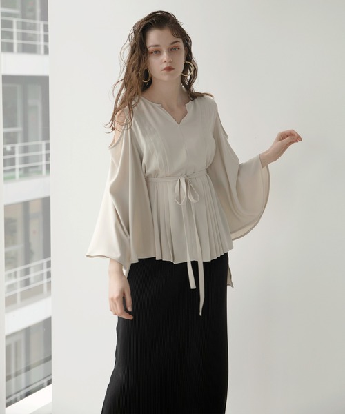 MIELI INVARIANT(ミエリインヴァリアント)の「Kimono Tucking Blouse(シャツ/ブラウス・レディース・ブラック/ベージュ系その他・FREE)」の3枚目の写真