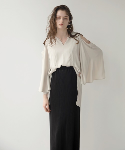 MIELI INVARIANT(ミエリインヴァリアント)の「Kimono Tucking Blouse(シャツ/ブラウス・レディース・ブラック/ベージュ系その他・FREE)」の10枚目の写真