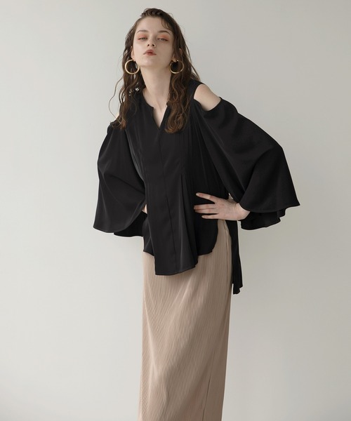 MIELI INVARIANT(ミエリインヴァリアント)の「Kimono Tucking Blouse(シャツ/ブラウス・レディース・ブラック/ベージュ系その他・FREE)」の14枚目の写真