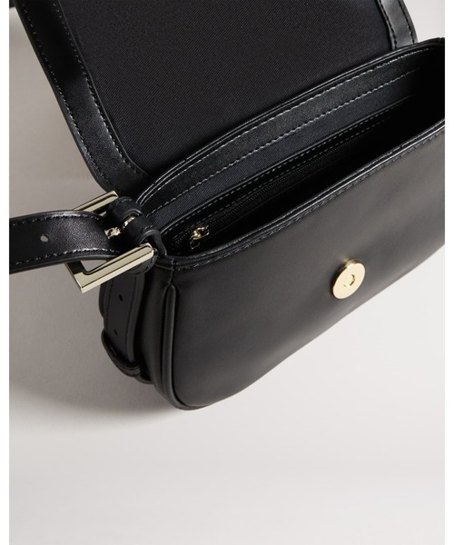 Ted Baker（テッドベーカー）の「BAGIRA カーブバゲット クロスボディバッグ（ショルダーバッグ・レディース・ブラック/ブルー/ナチュラル・O/S）」の11枚目の写真