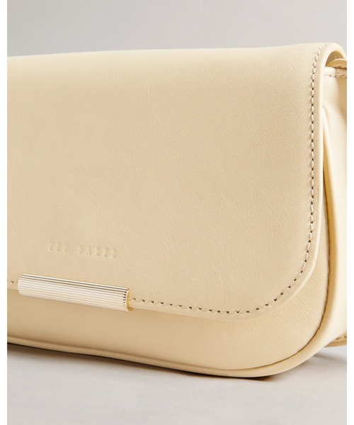 Ted Baker（テッドベーカー）の「BAGIRA カーブバゲット クロスボディバッグ（ショルダーバッグ・レディース・ブラック/ブルー/ナチュラル・O/S）」の13枚目の写真