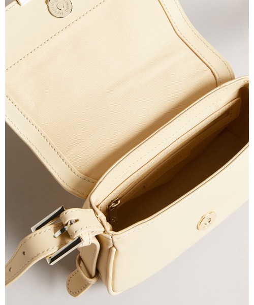 Ted Baker（テッドベーカー）の「BAGIRA カーブバゲット クロスボディバッグ（ショルダーバッグ・レディース・ブラック/ブルー/ナチュラル・O/S）」の14枚目の写真