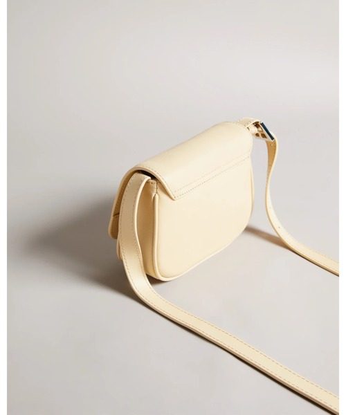 Ted Baker（テッドベーカー）の「BAGIRA カーブバゲット クロスボディバッグ（ショルダーバッグ・レディース・ブラック/ブルー/ナチュラル・O/S）」の15枚目の写真