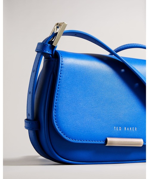 Ted Baker（テッドベーカー）の「BAGIRA カーブバゲット クロスボディバッグ（ショルダーバッグ・レディース・ブラック/ブルー/ナチュラル・O/S）」の16枚目の写真
