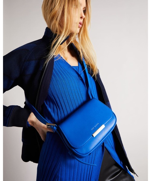 Ted Baker（テッドベーカー）の「BAGIRA カーブバゲット クロスボディバッグ（ショルダーバッグ・レディース・ブラック/ブルー/ナチュラル・O/S）」の17枚目の写真