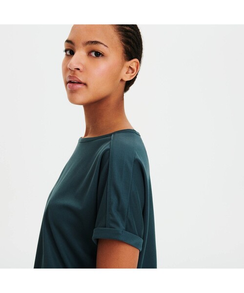 AIGLE(エーグル)の「吸水速乾 ヘムブラウジング フレンチスリーブTシャツ(Tシャツ/カットソー・レディース・ホワイト/ダークグリーン/レッド・S/M/L)」の4枚目の写真