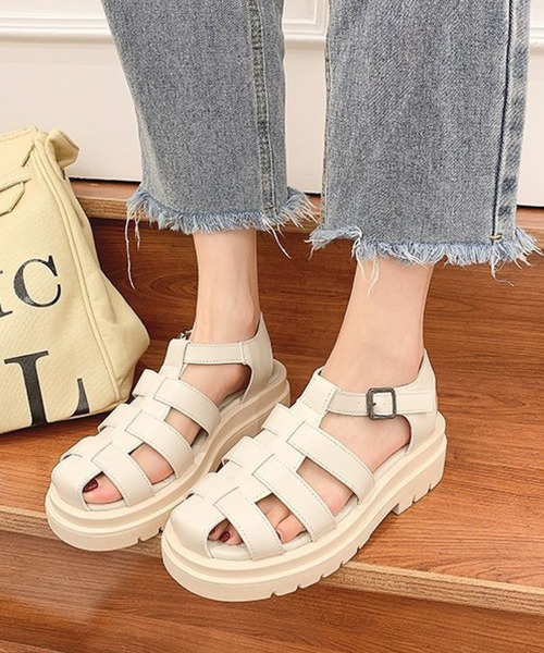 meJane（ミージェーン）の「トラックソールグルカサンダル【ZOZOTOWN限定】（サンダル・レディース・オフホワイト/ブラック・S/M/L）」の3枚目の写真