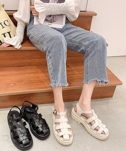 meJane（ミージェーン）の「トラックソールグルカサンダル【ZOZOTOWN限定】（サンダル・レディース・オフホワイト/ブラック・S/M/L）」の7枚目の写真