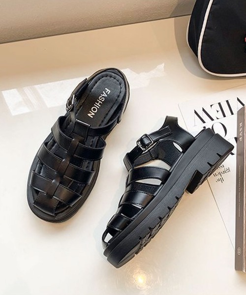 meJane（ミージェーン）の「トラックソールグルカサンダル【ZOZOTOWN限定】（サンダル・レディース・オフホワイト/ブラック・S/M/L）」の10枚目の写真