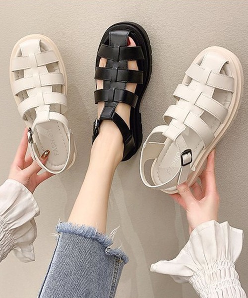 meJane（ミージェーン）の「トラックソールグルカサンダル【ZOZOTOWN限定】（サンダル・レディース・オフホワイト/ブラック・S/M/L）」の8枚目の写真