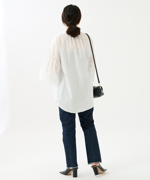 journal standard L'essage（ジャーナルスタンダードレサージュ）の「ストライプムジギャザーシャツ（シャツ/ブラウス・レディース・ホワイト/ネイビー/ブラウン・FREE）」の6枚目の写真