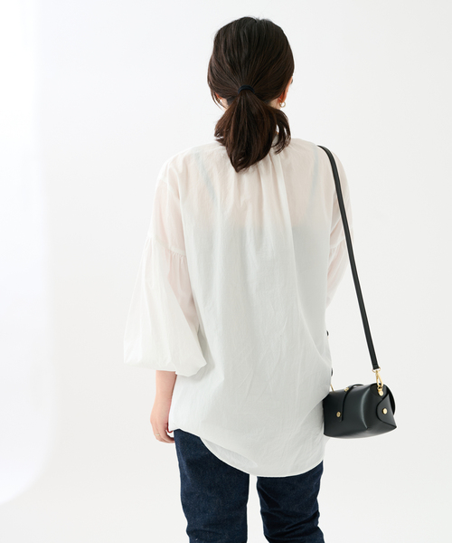 journal standard L'essage（ジャーナルスタンダードレサージュ）の「ストライプムジギャザーシャツ（シャツ/ブラウス・レディース・ホワイト/ネイビー/ブラウン・FREE）」の7枚目の写真