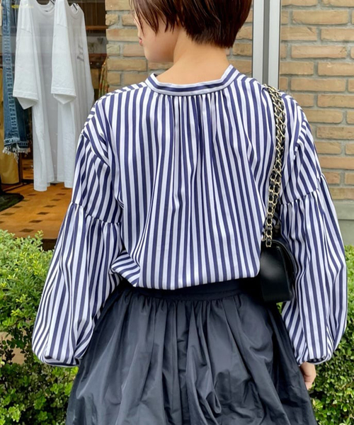 journal standard L'essage（ジャーナルスタンダードレサージュ）の「ストライプムジギャザーシャツ（シャツ/ブラウス・レディース・ホワイト/ネイビー/ブラウン・FREE）」の22枚目の写真
