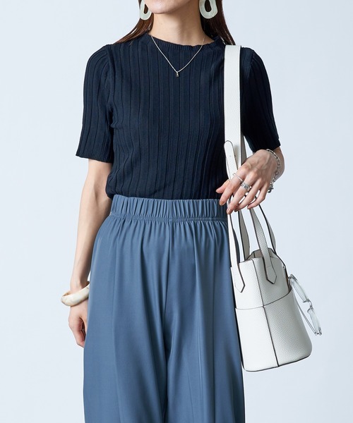 MAISON BREEZE(メゾンブリーズ)の「【MAISON BREEZE】ワイドリブモックネック5分袖カラーニット SCCH161(Tシャツ/カットソー・レディース・ブルー/グリーン/ホワイト/ブラック/ピンク・FREE)」の21枚目の写真