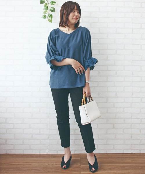 BELLUNA PLUS(ベルーナ)の「かのこ素材刺しゅうデザインプルオーバー(Tシャツ/カットソー・レディース・ネイビー/ブルー/イエロー・MEDIUM/LARGE/X-LARGE)」の7枚目の写真