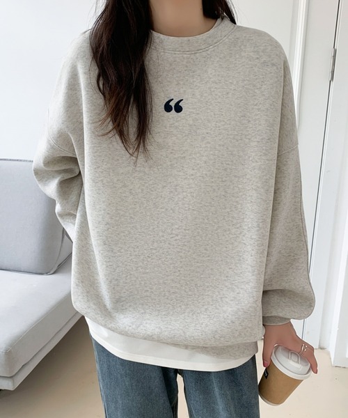 ABITOKYO(アビトーキョー)の「ワンポイント刺繍ビッグシルエット裏起毛トレーナー(スウェット・レディース・ブラック/ネイビー/イエロー/グレー/ブラウン/ダークグレー/ホワイト・FREE)」の3枚目の写真