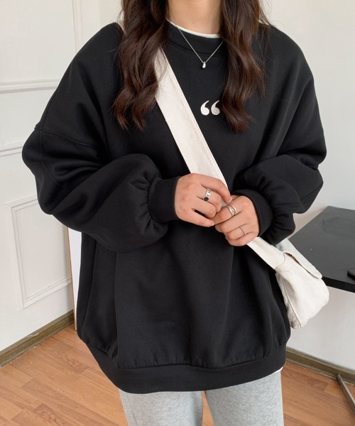 ABITOKYO(アビトーキョー)の「ワンポイント刺繍ビッグシルエット裏起毛トレーナー(スウェット・レディース・ブラック/ネイビー/イエロー/グレー/ブラウン/ダークグレー/ホワイト・FREE)」の13枚目の写真