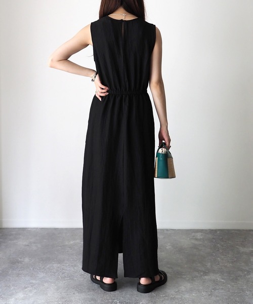 Riberry（リベリー）の「パッチポケットノースリーブワンピース（ワンピース・レディース・ブラック/グレイッシュベージュ・MEDIUM）」の13枚目の写真