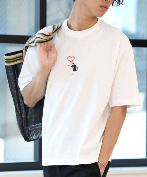 Craft Nicholson（クラフトニコルソン）の「BANKSY コラボ LOVE RAT  ボックスシルエット半袖Tシャツ（Tシャツ/カットソー・メンズ・ホワイト/ブラック/ブラウン・M/L）」の2枚目の写真