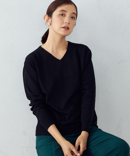 COMME CA ISM（コムサイズム）の「Ｖネックニット（ニット/セーター・レディース・アイボリー/ライラック/グレイッシュベージュ/ブラック・SMALL/MEDIUM/LARGE）」の3枚目の写真