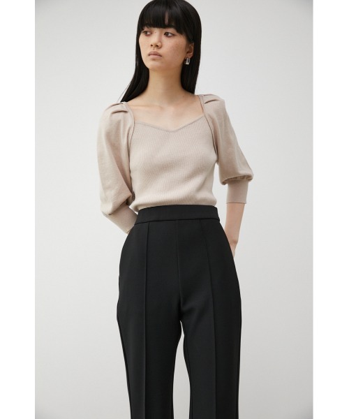 AZUL by moussy(アズールバイマウジー)の「IRREGULAR NECK PUFF KNIT(ニット/セーター・レディース・ブラック/ダークグリーン/マジェンタ/ライトベージュ・SMALL/MEDIUM)」の15枚目の写真