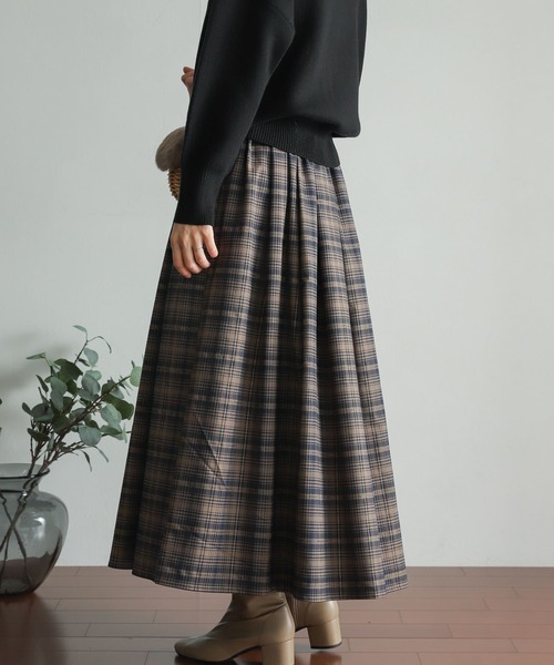 URBAN RESEARCH DOORS（アーバンリサーチドアーズ）の「ラメチェックタックギャザースカート（スカート・レディース・モカ/ベージュ系その他・MEDIUM）」の12枚目の写真
