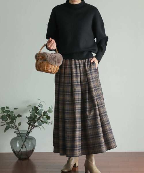 URBAN RESEARCH DOORS（アーバンリサーチドアーズ）の「ラメチェックタックギャザースカート（スカート・レディース・モカ/ベージュ系その他・MEDIUM）」の17枚目の写真