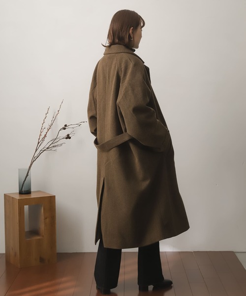 SENSE OF PLACE by URBAN RESEARCH（センスオブプレイスバイアーバンリサーチ）の「『ユニセックス』トレンチオーバーコート（トレンチコート・メンズ・チャコールグレー/カーキ・MEDIUM/LARGE）」の5枚目の写真
