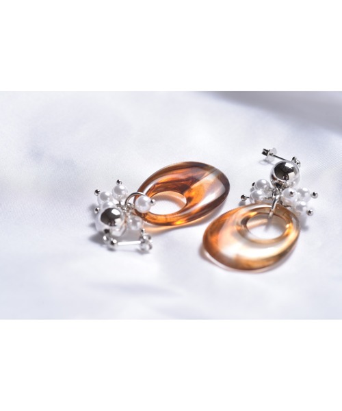 tone(トーン)の「【Astyle】リングオーバル×小粒パールピアス(MA)(ピアス(両耳用)・レディース・シルバー・FREE)」の2枚目の写真