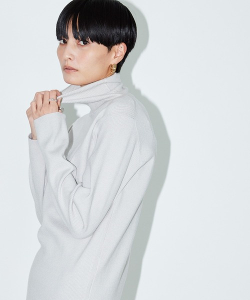 AMERICAN HOLIC（アメリカンホリック）の「パチパチしにくいリブタートルニットプルオーバー（ニット/セーター・レディース・アイボリー/ブラック/その他9/ライトグレー/レッド・M/L）」の3枚目の写真