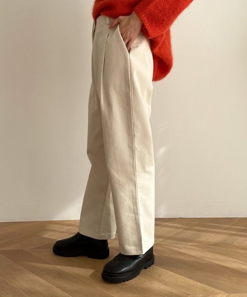 CANAL JEAN（キャナルジーン）の「El mar(エルマール) 起毛コットンタックパンツ（その他パンツ・レディース・クリーム/ネイビー・SMALL/MEDIUM）」の10枚目の写真