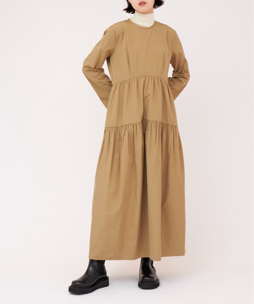 CLANE(クラネ)の「CLANE TIERED ONE PIECE(ワンピース・レディース・ダークグリーン/ブラック/ベージュ・1/2)」の1枚目の写真