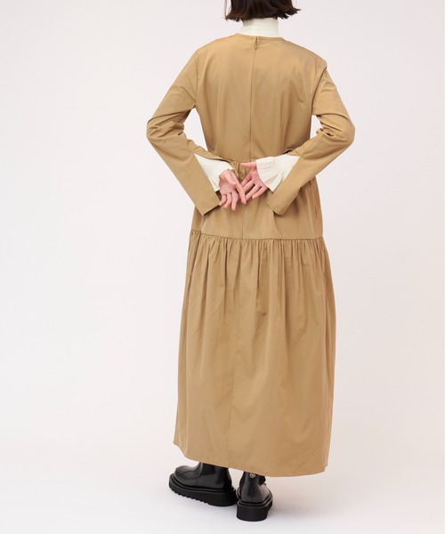 CLANE(クラネ)の「CLANE TIERED ONE PIECE(ワンピース・レディース・ダークグリーン/ブラック/ベージュ・1/2)」の9枚目の写真