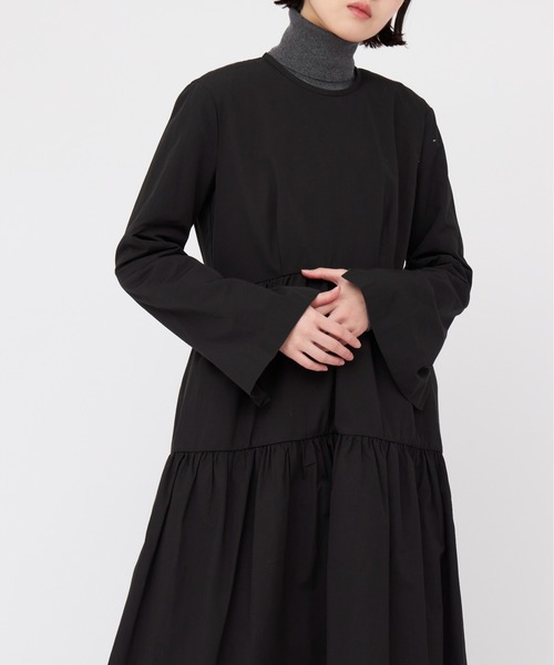 CLANE(クラネ)の「CLANE TIERED ONE PIECE(ワンピース・レディース・ダークグリーン/ブラック/ベージュ・1/2)」の10枚目の写真