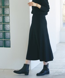 上品さとリラックス感のバランスが◎/セミマーメイドニットスカート