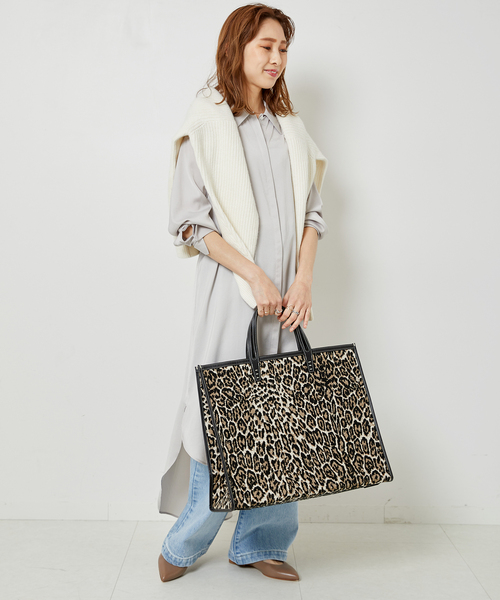 Spick & Span（スピックアンドスパン）の「サテンバックギャザーシャツ 