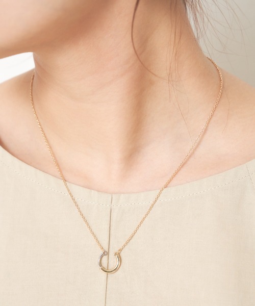 VANNIE U(ヴァニーユー)の「two U neckless(ネックレス・レディース・ゴールド・FREE)」の9枚目の写真