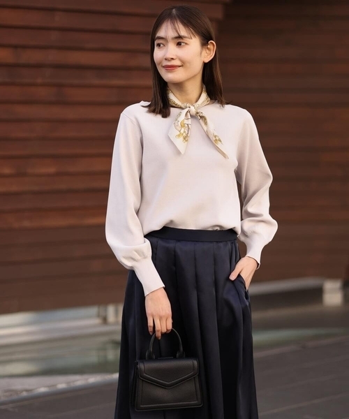 a.v.v（アーヴェヴェ）の「【バンダナ/スカーフ】ベルト柄スカーフ（バンダナ/スカーフ・レディース・ミント/ベージュ・38）」の4枚目の写真