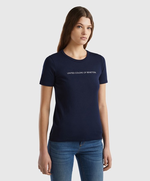 BENETTON (UNITED COLORS OF BENETTON)（ベネトンユナイテッドカラーズオブベネトン）の「ロゴクルーネック半袖Tシャツ・カットソー（Tシャツ/カットソー・レディース・ネイビー/ホワイト/ブラック・LARGE/X-SMALL/MEDIUM/SMALL/XX-SMALL）」の3枚目の写真