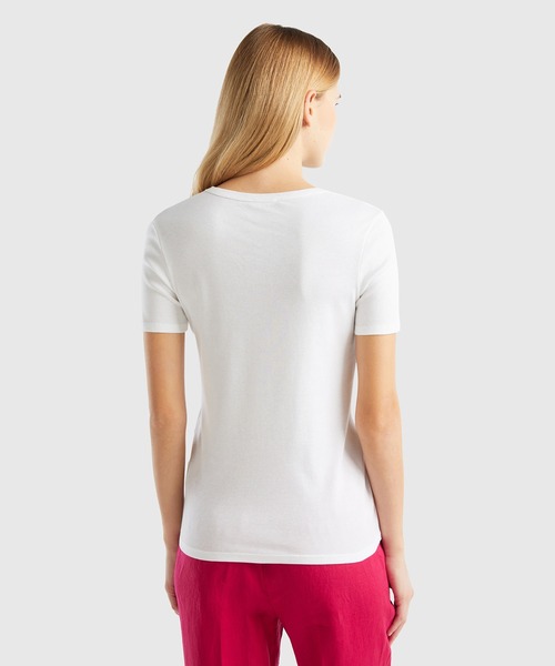 BENETTON (UNITED COLORS OF BENETTON)（ベネトンユナイテッドカラーズオブベネトン）の「ロゴクルーネック半袖Tシャツ・カットソー（Tシャツ/カットソー・レディース・ネイビー/ホワイト/ブラック・LARGE/X-SMALL/MEDIUM/SMALL/XX-SMALL）」の17枚目の写真