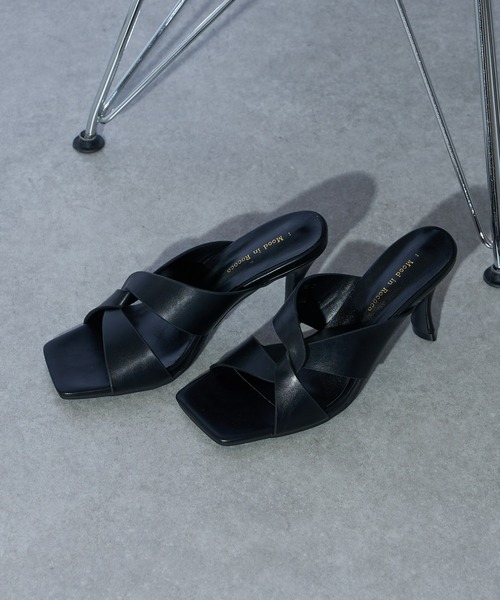 Lui's（ルイス）の「ツイストデザインミュール（サンダル・レディース・ブラック/ブラウン・23.5/24.5/23.5cm/24.5cm）」の6枚目の写真