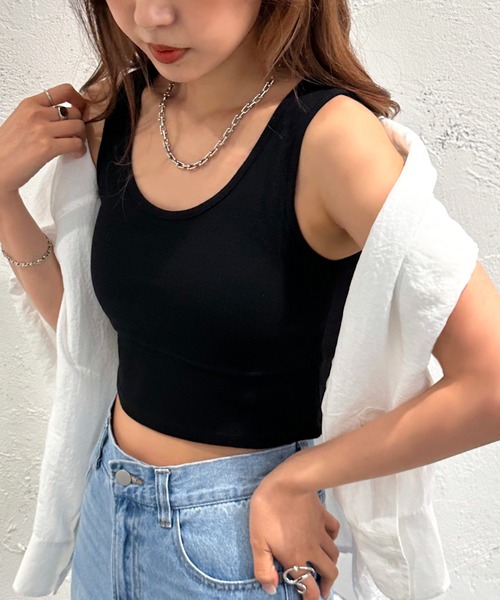 apres jour mignon（アプレジュールミニョン）の「カップ付きショートタンクトップ【ZOZOTOWN限定アイテム】（タンクトップ・レディース・ナチュラル/オフホワイト/ブラック・X-LARGE/フリー）」の3枚目の写真