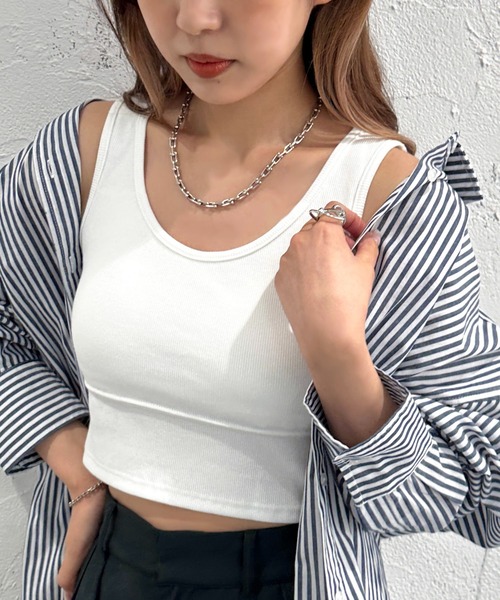 apres jour mignon（アプレジュールミニョン）の「カップ付きショートタンクトップ【ZOZOTOWN限定アイテム】（タンクトップ・レディース・ナチュラル/オフホワイト/ブラック・X-LARGE/フリー）」の4枚目の写真